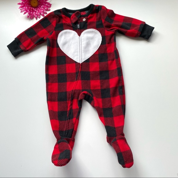 3/$15 Buffalo Plaid Red Black Check White Heart Footie Sleeper Onesie Size 3m - Picture 1 of 4